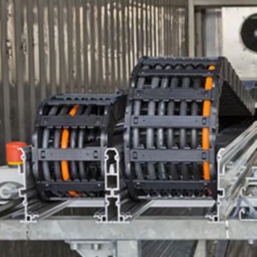 yük testinde igus kabloları