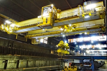 Rolling energy supply in bridge crane